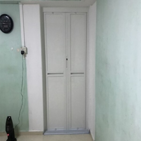 HIP-Blk239 Tampines St21 (bi-fold door after replacement)